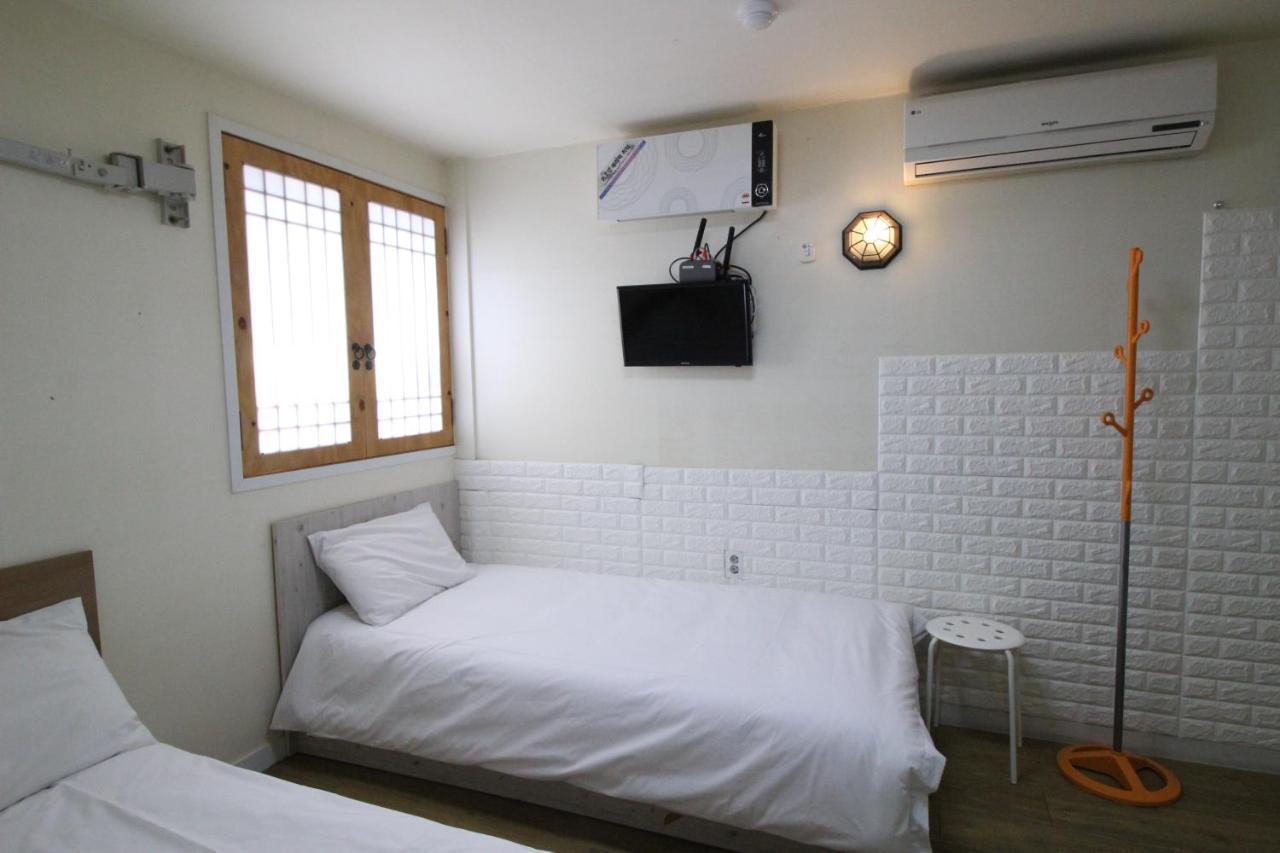 Hostel Ivory