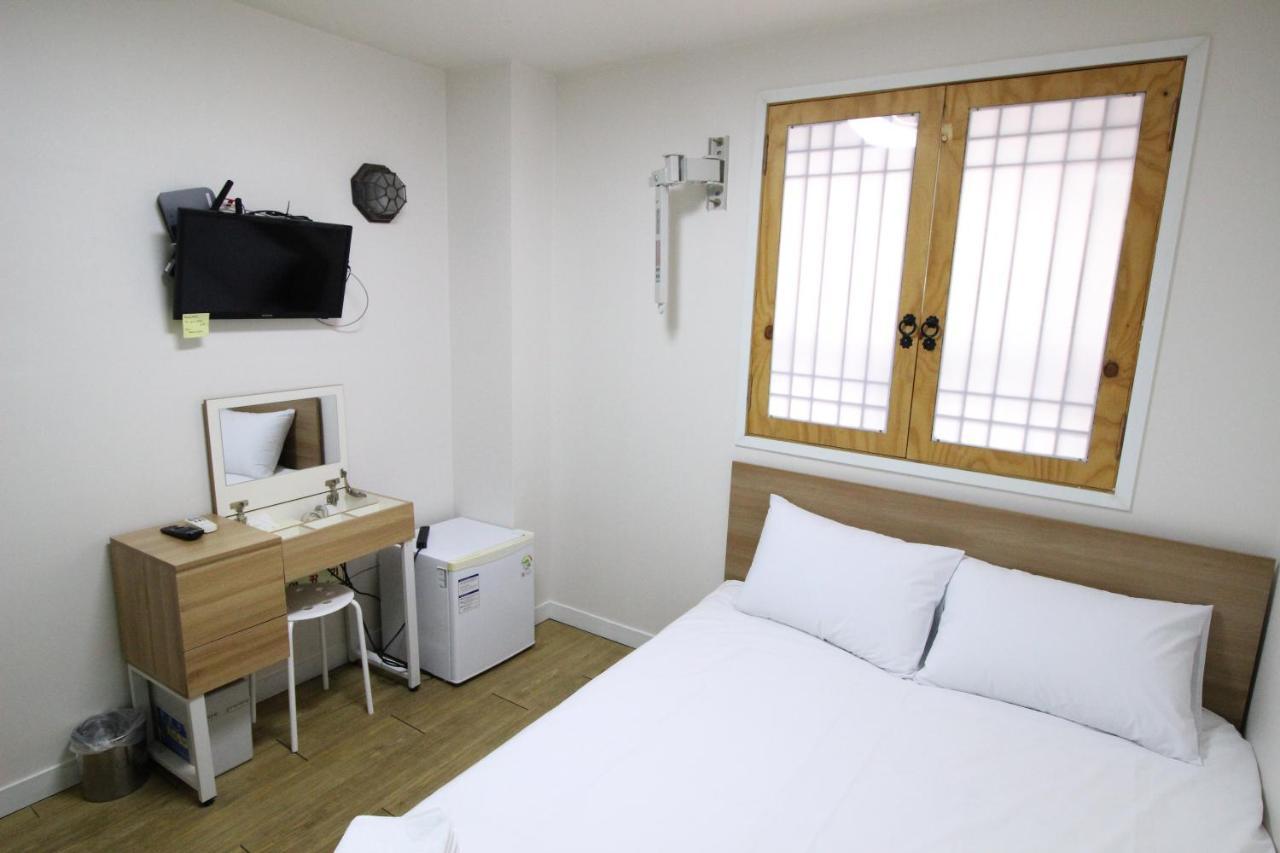 Ivory Hostel