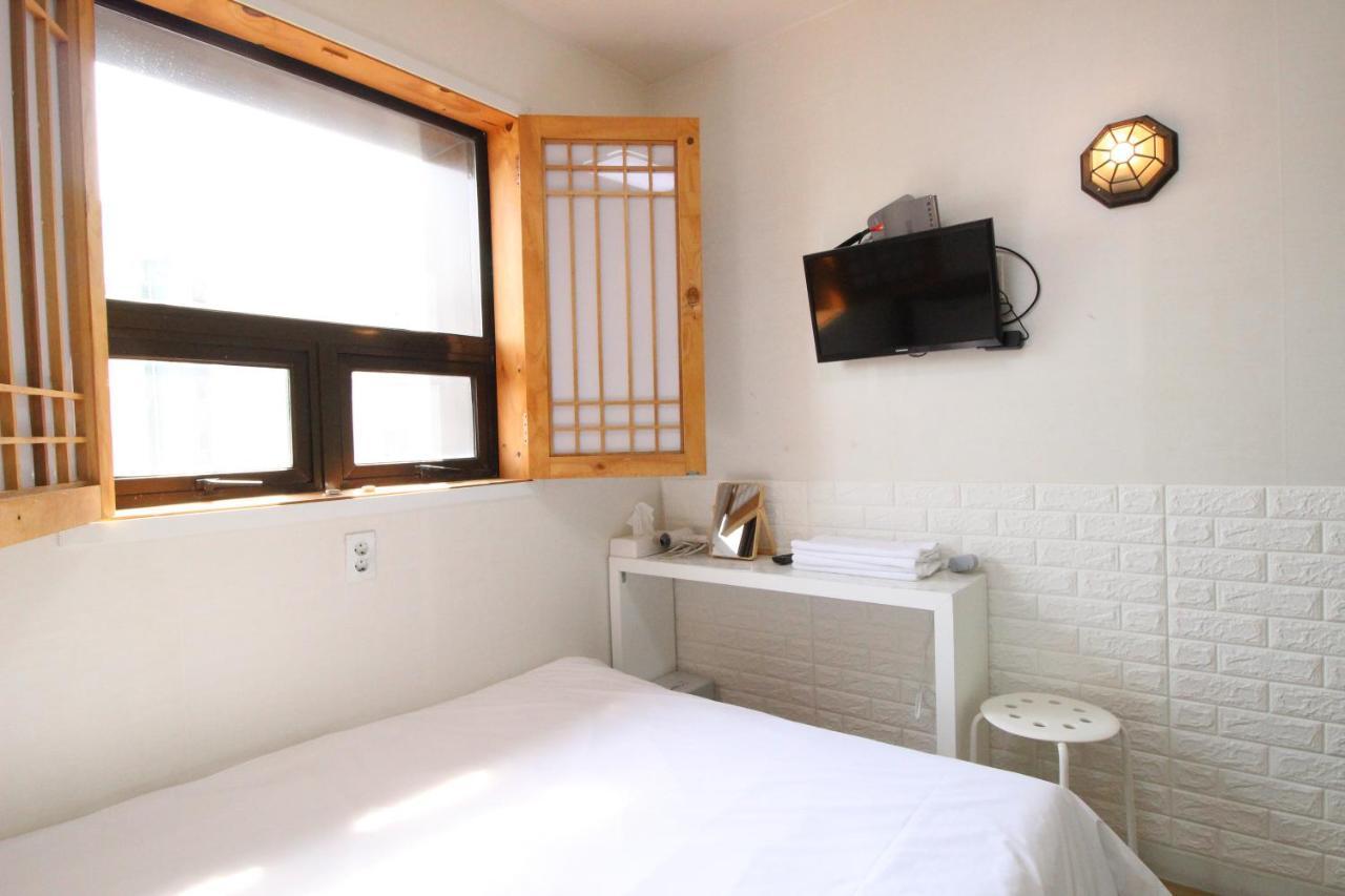Ivory * Seoul